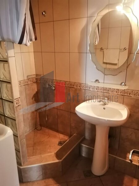 Unirii, Octavian Goga, garsoniera.